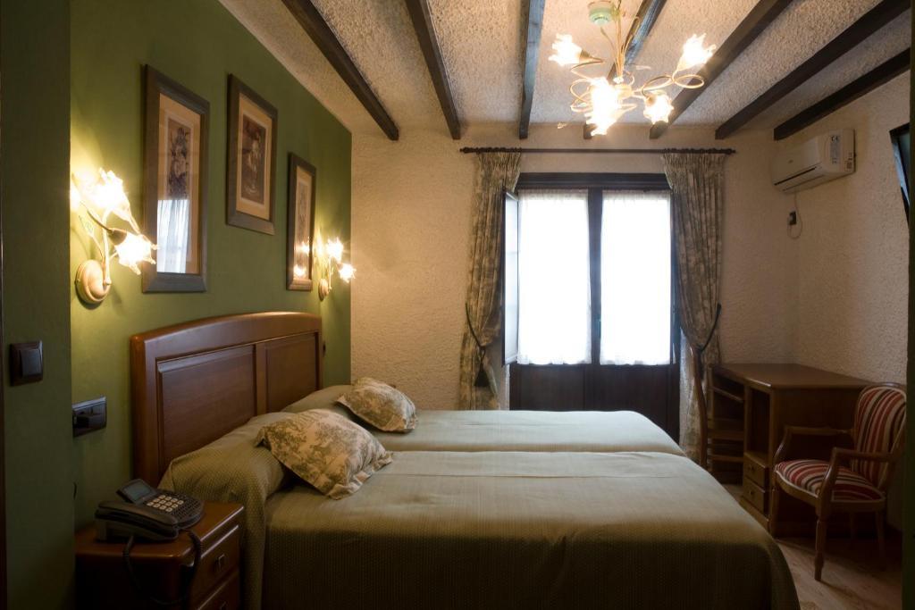 El Foyu Hotel Colunga Phòng bức ảnh