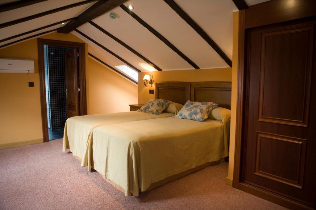 El Foyu Hotel Colunga Phòng bức ảnh